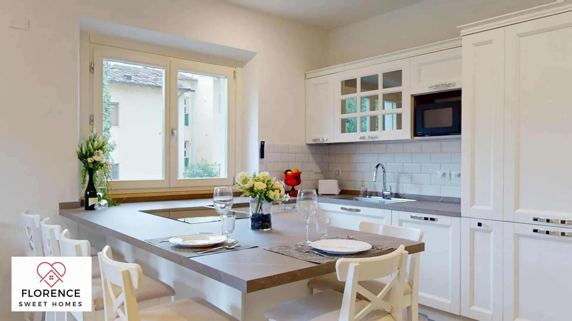 Sonia Apartment With Free Parking By Florence Sweet Homes