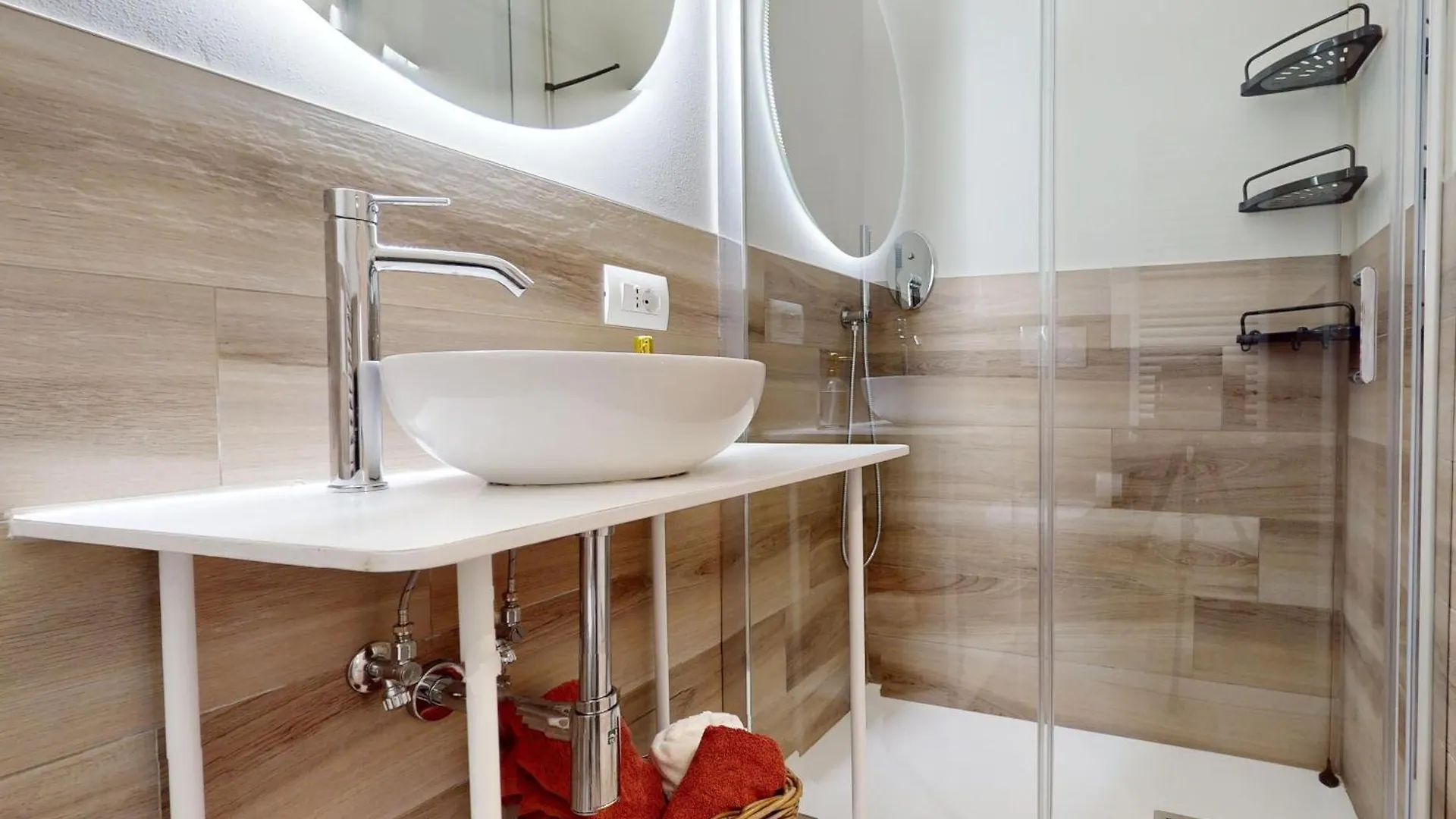 Sonia Apartment With Free Parking By Florence Sweet Homes
